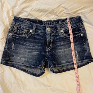 Miss me shorts 💋